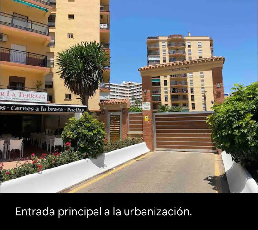 Apartamento Paseo Maritimo De Playamar Torremolinos Exteriör bild